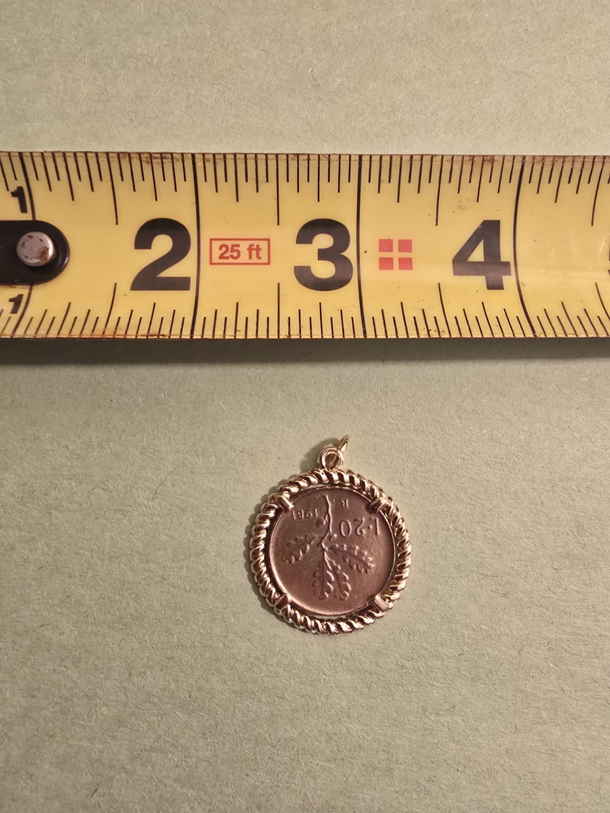 Liberty Coin Pendant Charm Rope Bezel Setting w/ Bail Yellow Gold Metal