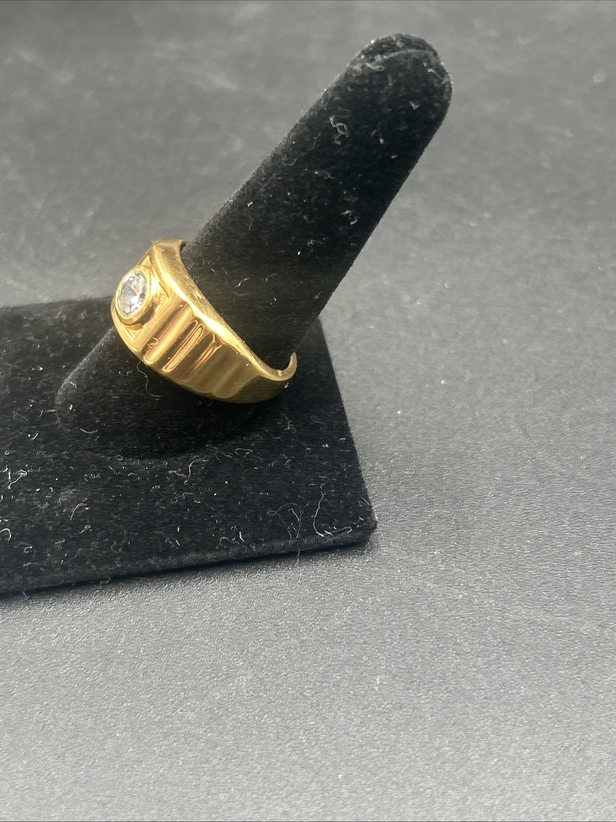 Vintage 18KT HGE Electroplated Gold Mens Ring with Crystal Stone Sz 10.5