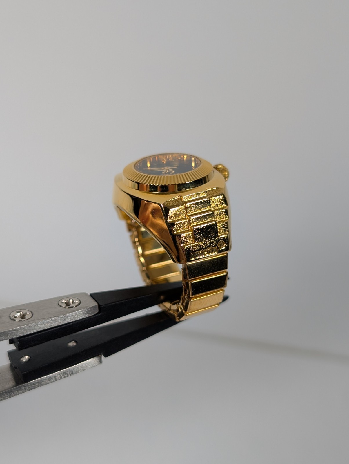Vtg Rochelle Bonetto Ring Watch Gold Tone Expansion Band Japan Quartz RUNNING