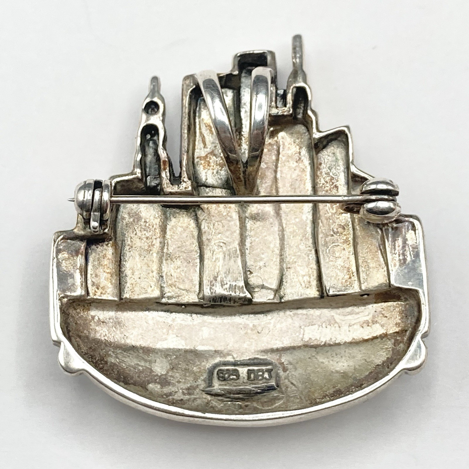 Vintage 925 Sterling Silver DBJ Marcasite New York City Skyline Brooch Pin