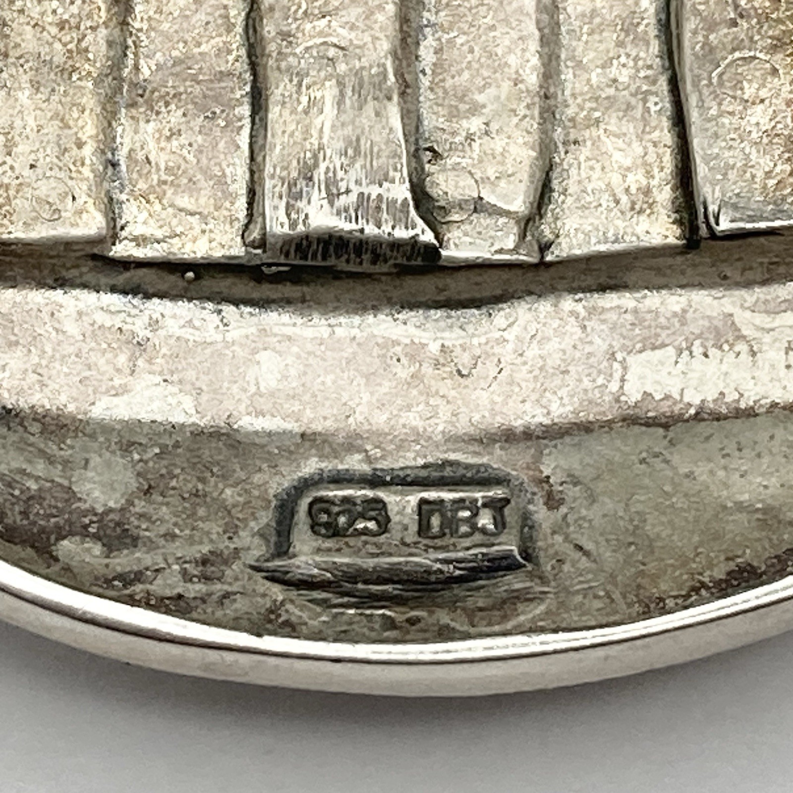 Vintage 925 Sterling Silver DBJ Marcasite New York City Skyline Brooch Pin