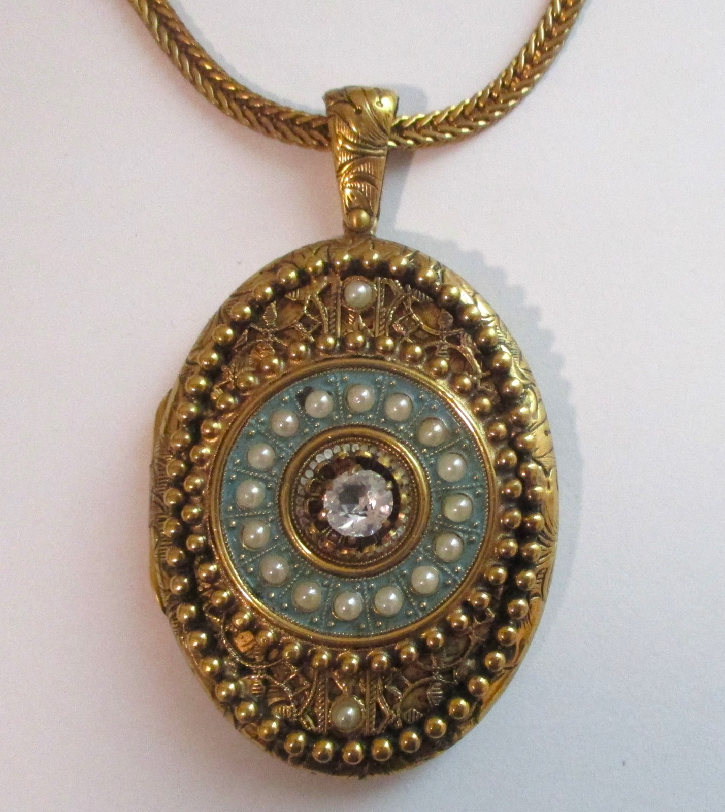 LARGE VINTAGE VICTORIAN REVIVAL LOCKET WHEAT CHAIN NECKLACE GOLD GILT BRASS