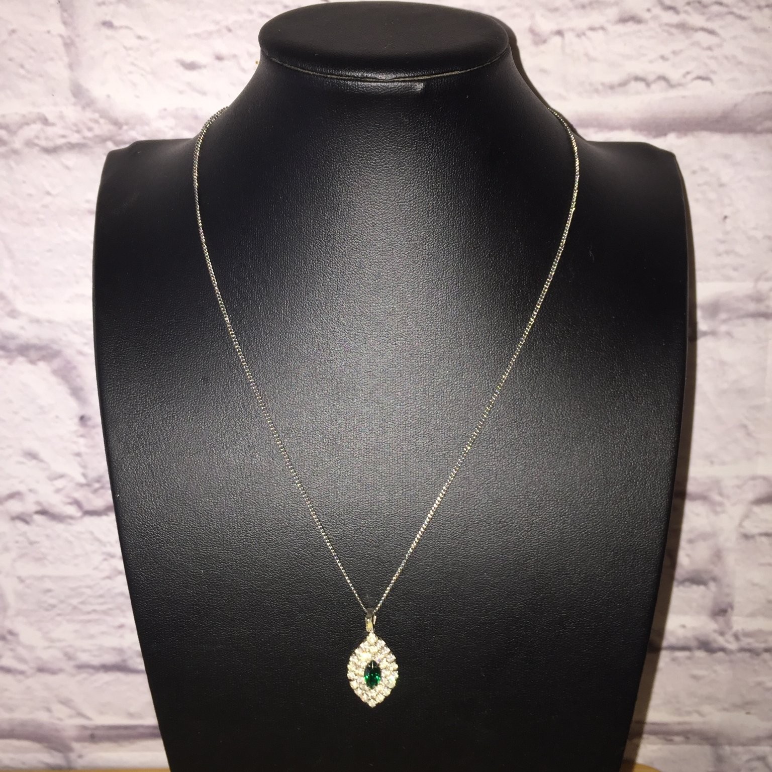 Vintage Rhinestone Marquise Necklace Silver-Tone Emerald Green Crystal