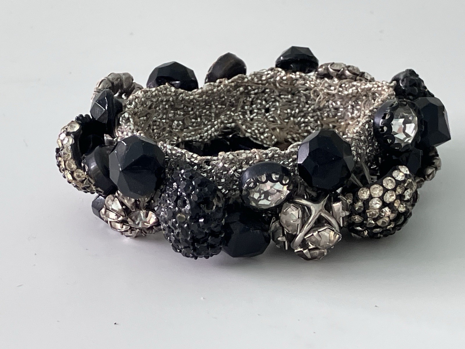 Vintage Black Button Bracelet With Rhinestone & Glass Buttons Stretch Band VGC