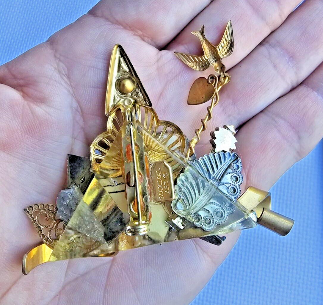 VTG Maximal Art – John Wind – Travel Plane Heart Hand Bird Dangle Brooch Pin