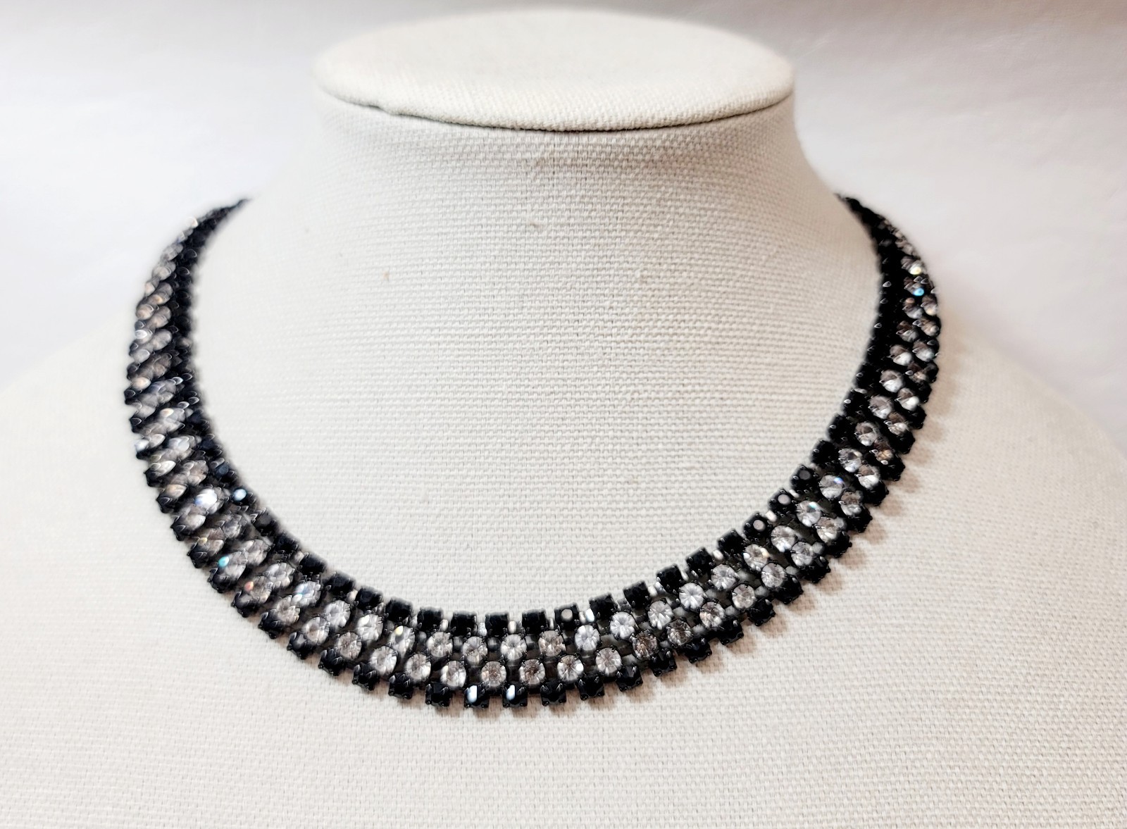 Vintage Black Clear Rhinestone Japanned Metal Collar Necklace 18″
