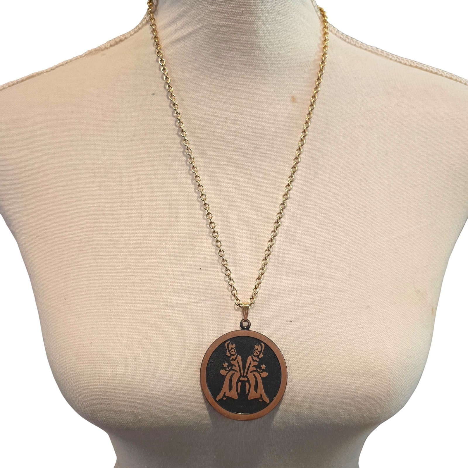 Necklace Vintage Coppercraft Guild Gemini Pendant Copper Gold Tone 24″ SKU 2887
