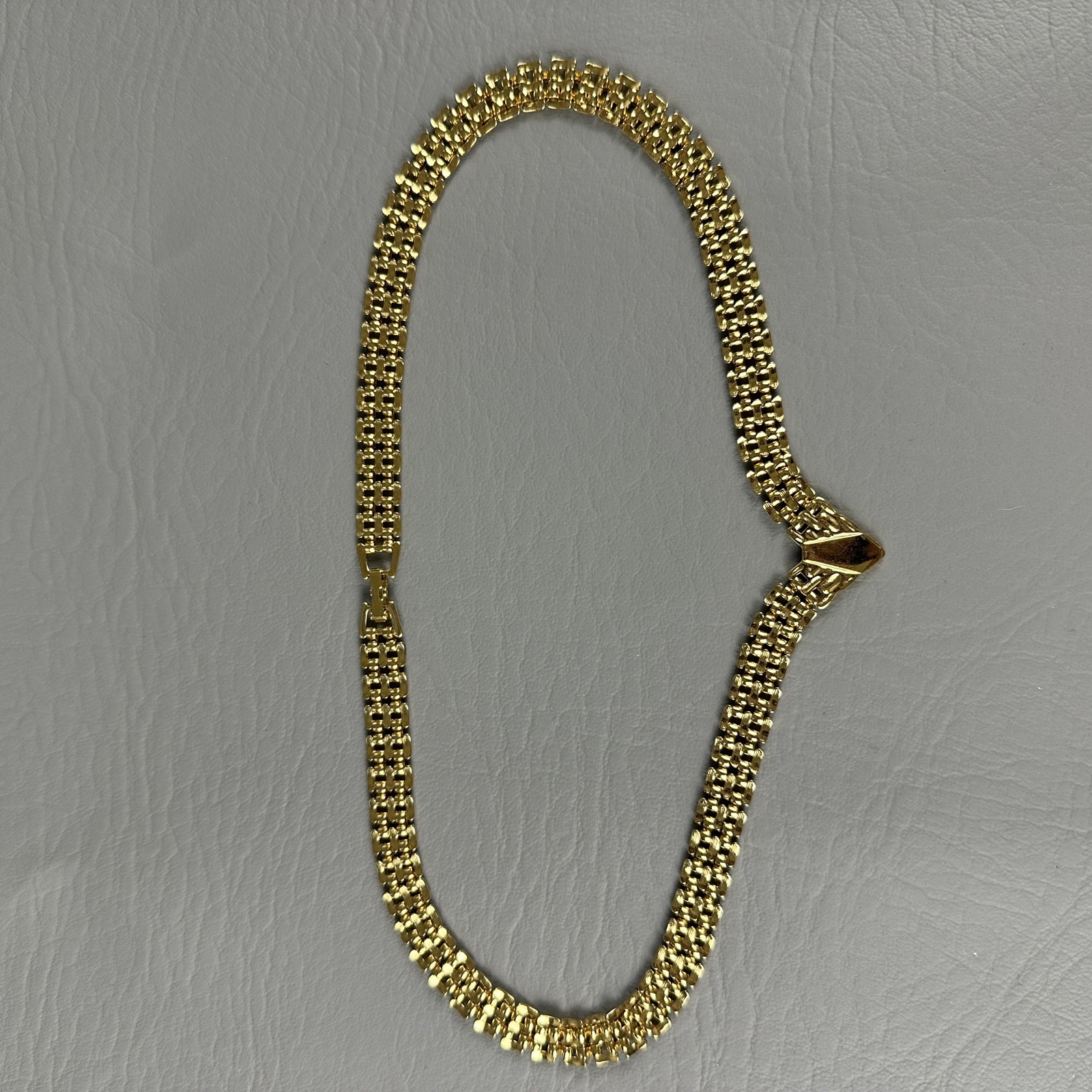 Vintage Mesh Chain Necklace Collar Gold Tone Woven Choker 17″