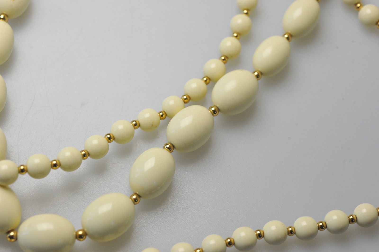 Necklace Monet signed LOT cream ivory gold tone bead beaded ZD19