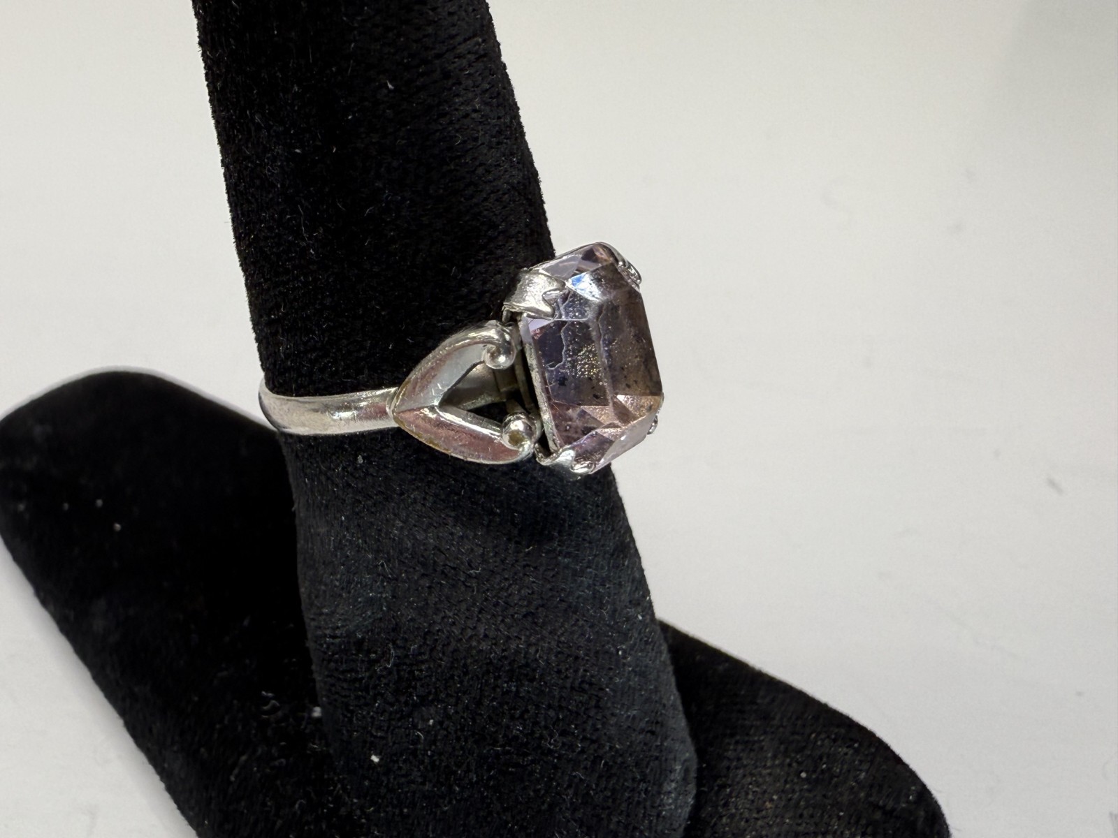 Vintage 1950’s Pat No. 2.763.140 Silver Tone Pale Pink Stone Ring Size 5.5
