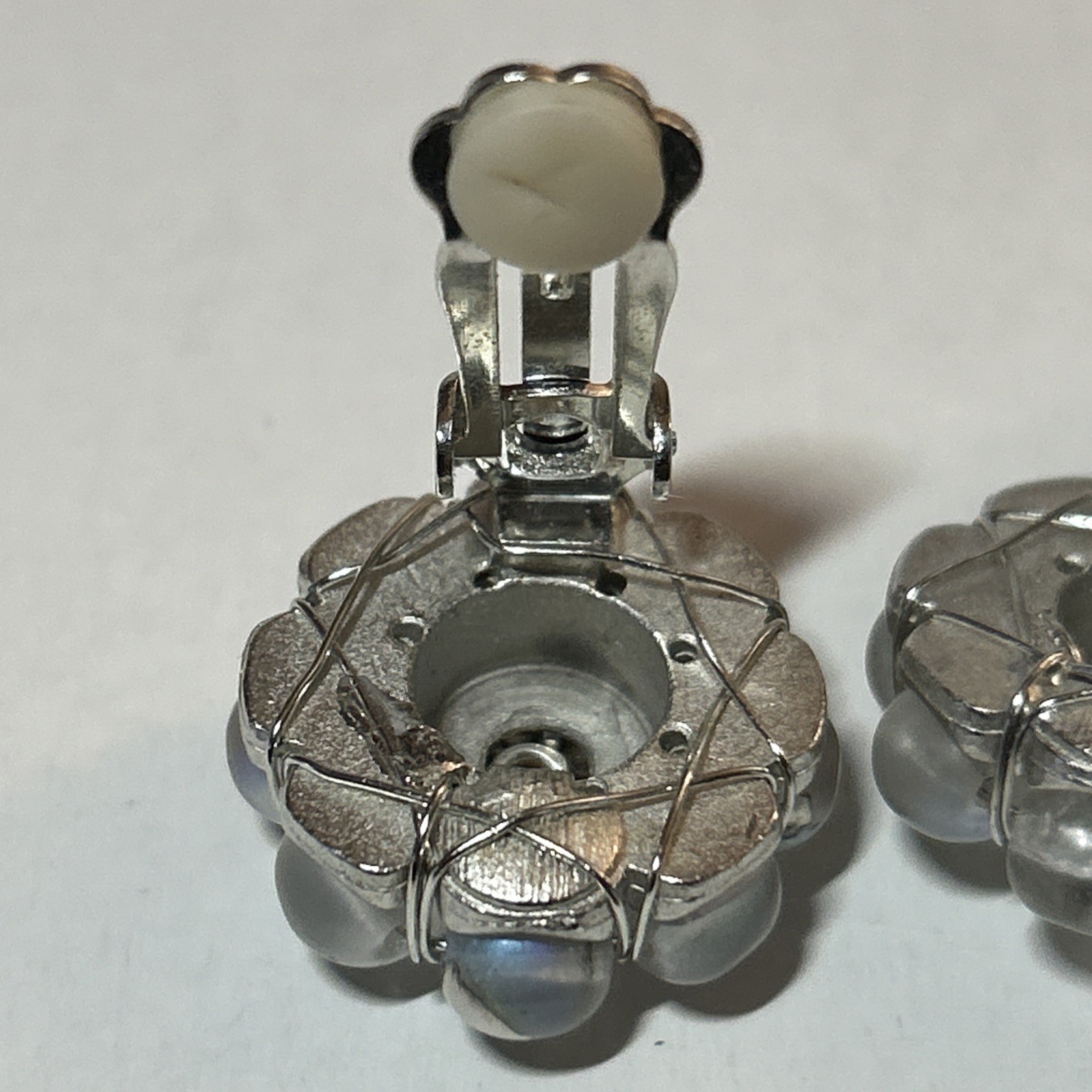 Henri Bendel Clip On Earrings Wire Wrapped Beads And Crystals With Tag