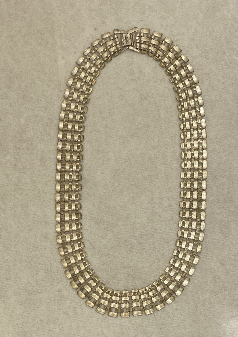 Vintage Avon Silver Mesh Chain Choker Necklace FREE SHIPPING