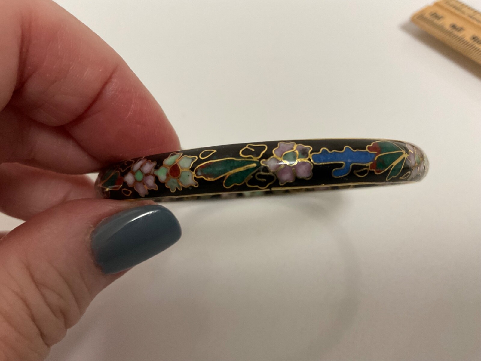Vintage Black Cloisonné Enamel Bangle BRACELET w/Flowers Ringed in Gold