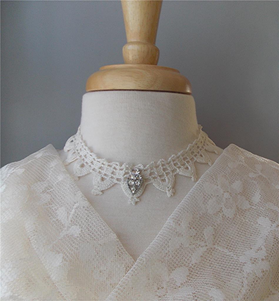 HAND-MADE ANTIQUE CROCHETED OFF WHITE LACE 13″-16″ ADJUSTABLE CHOKER NECKLACE