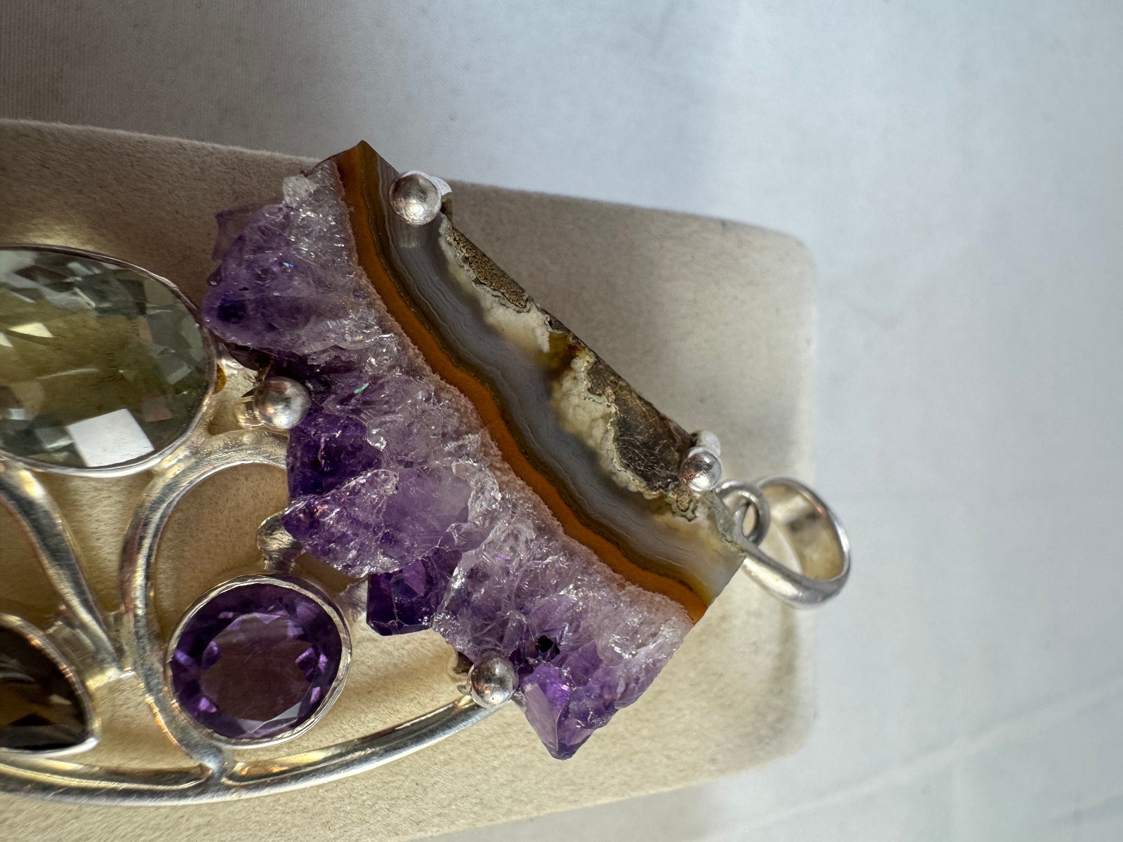 Vintage SJ Modernist sterling silver Purple Agate and crystal geode pendant
