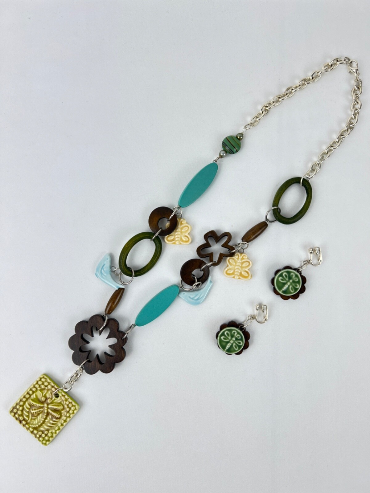 Ceramic & Wood Silver Tone Beads Discs Birds & Dragonfly Necklace & Earring Set