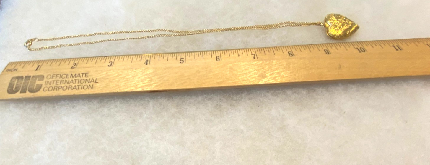 Goldtone Floral Costume Heart Locket on 18 Inch Chain