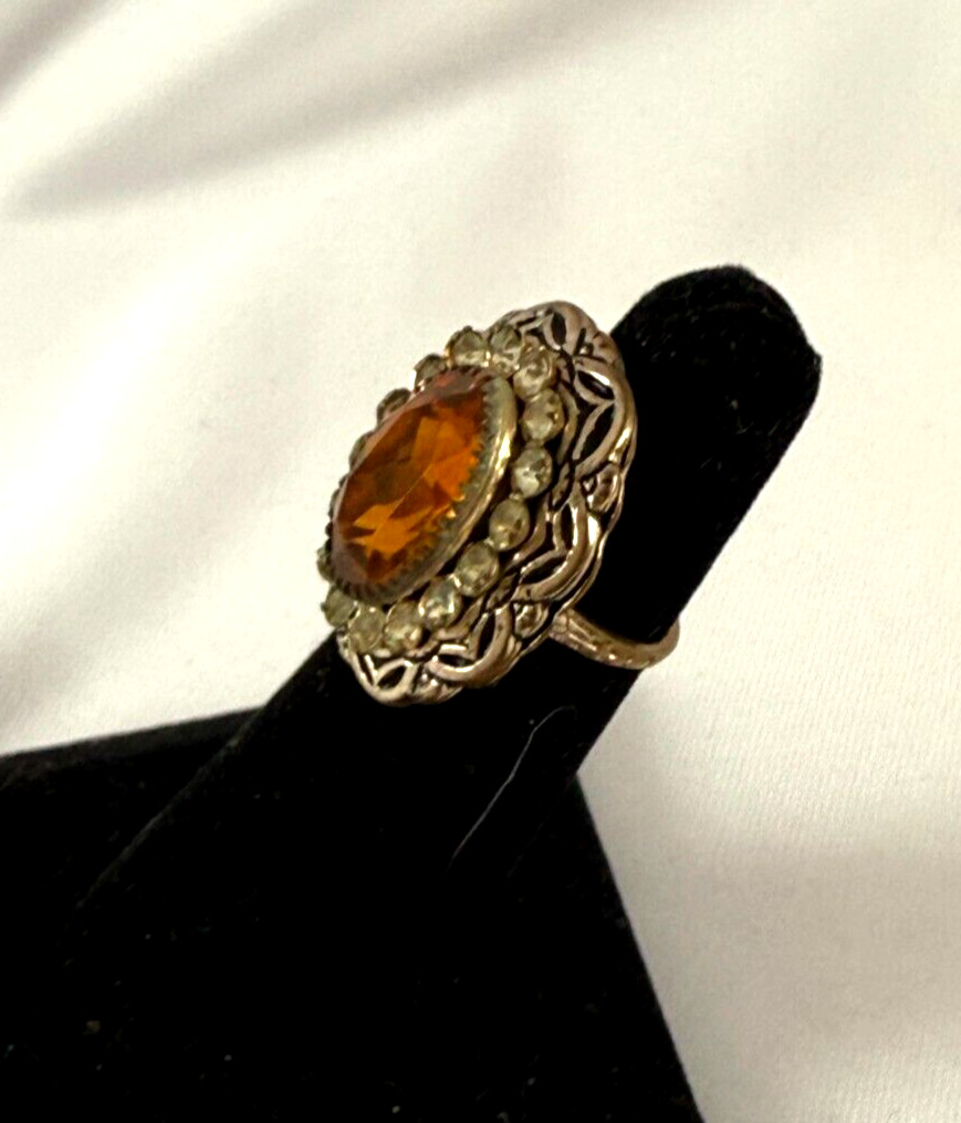 Vintage Cognac & Clear Rhinestone Antiqued Gold Tone Oval Ring Size 4.25
