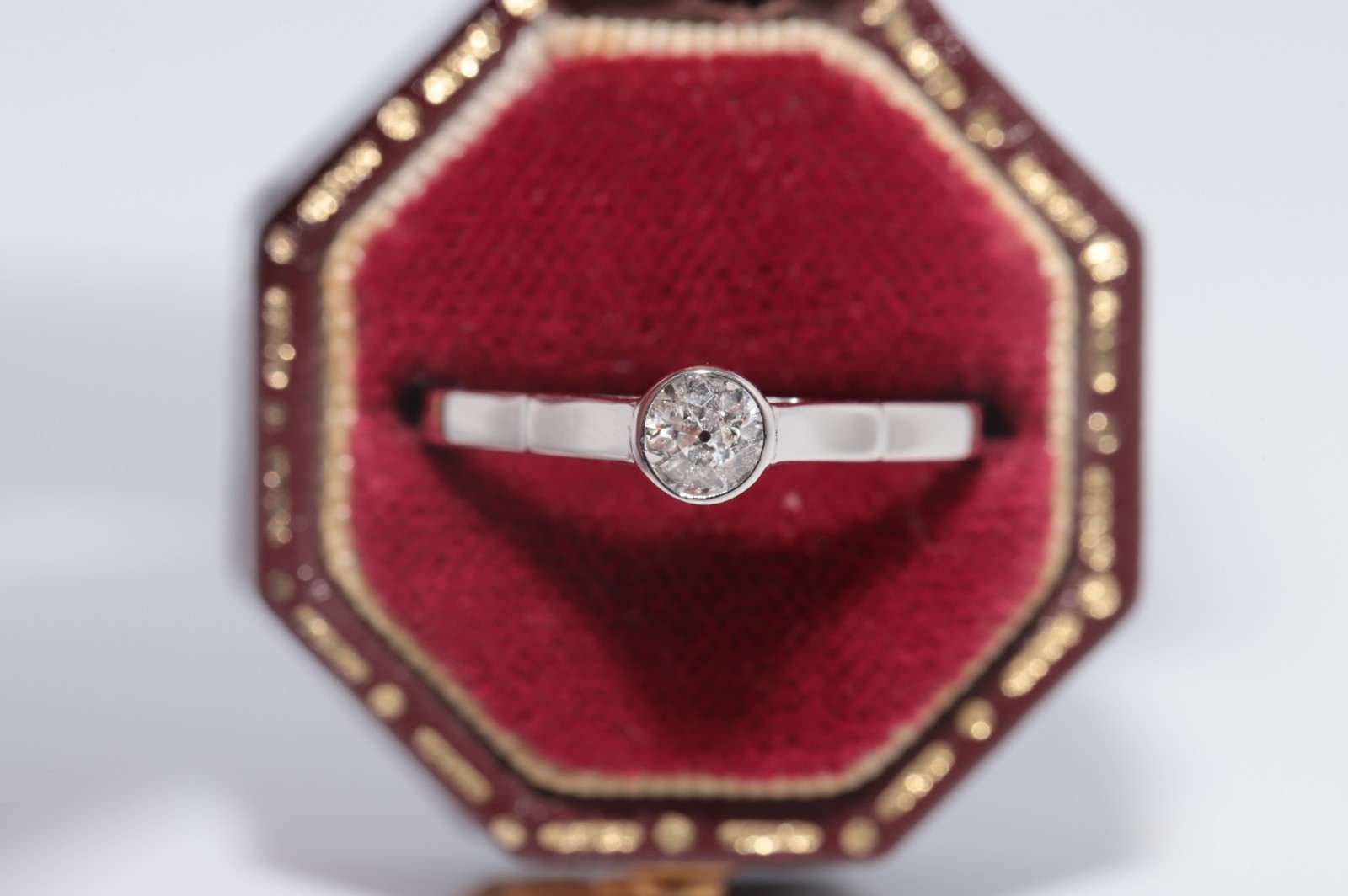 Antique Circa 1920s Art Deco 14k Gold Estate Natural Diamond Solitaire Ring