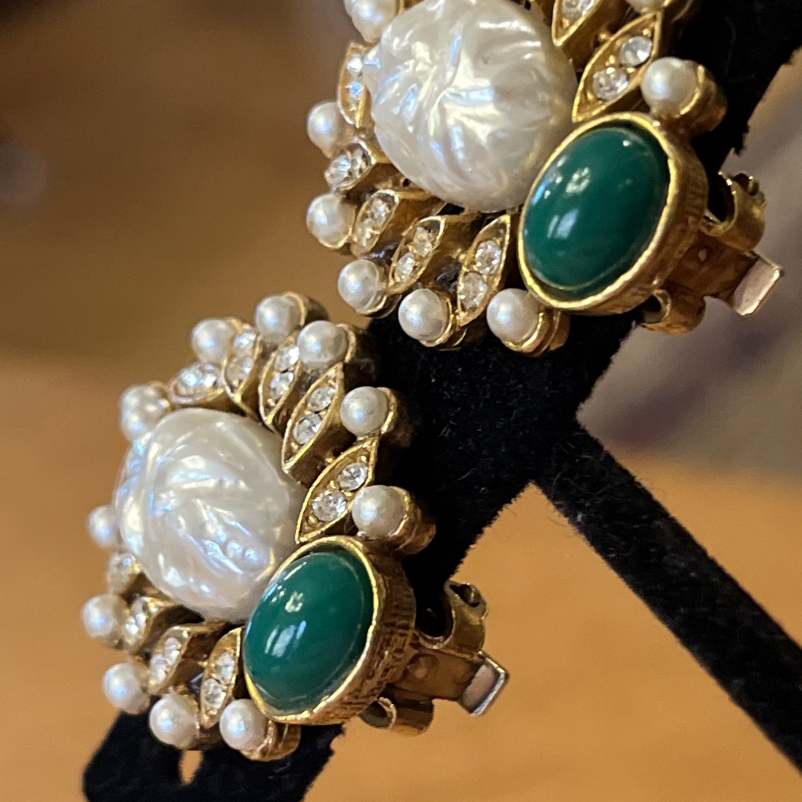 Vintage Faux Mabe & Many Pearls Green Glass Gripoix Cabochon Clip On Earrings