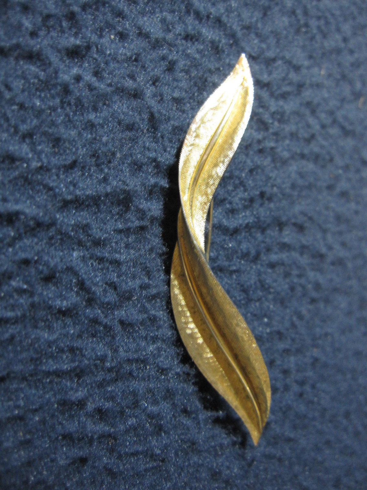 Gold-Colored Metal Leaf Pin