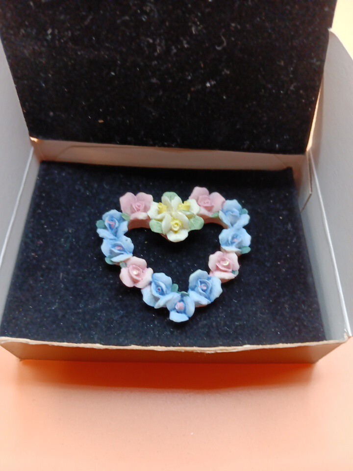 Avon Hearts and Flowers Vintage Pin Blue Pink Yellow