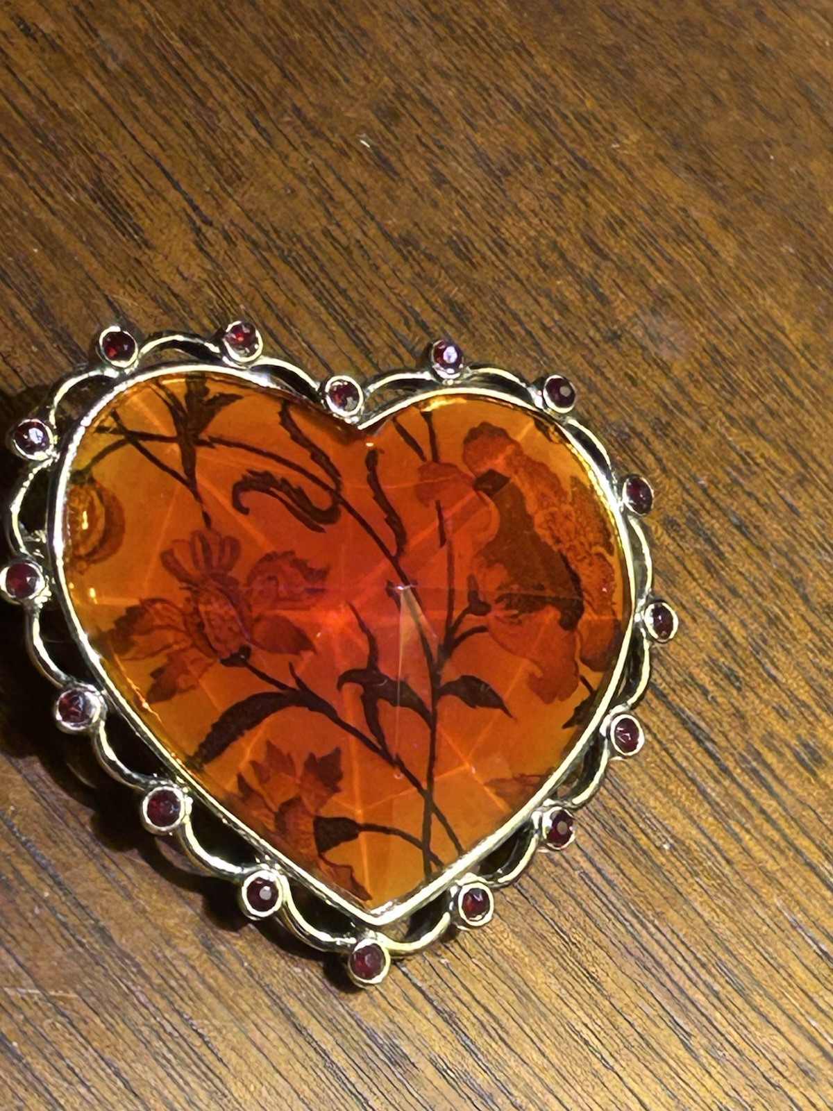 Vtg Valentine’s Day Goldtone Heart Brooch Signed Liz Claiborne Red With Flowers