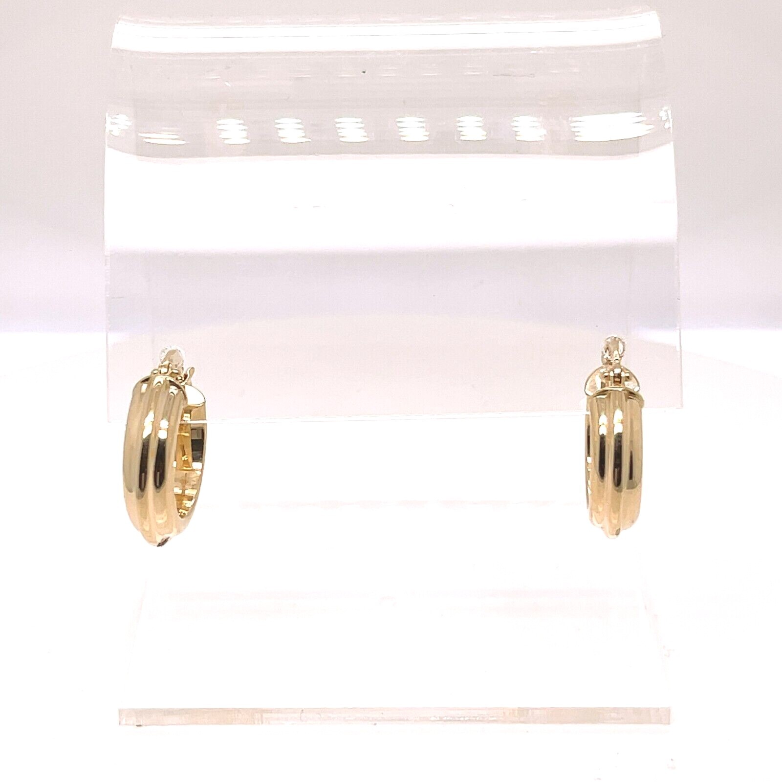 Vintage 14 Karat Gold Italian Hoop Earrings – 14k VR