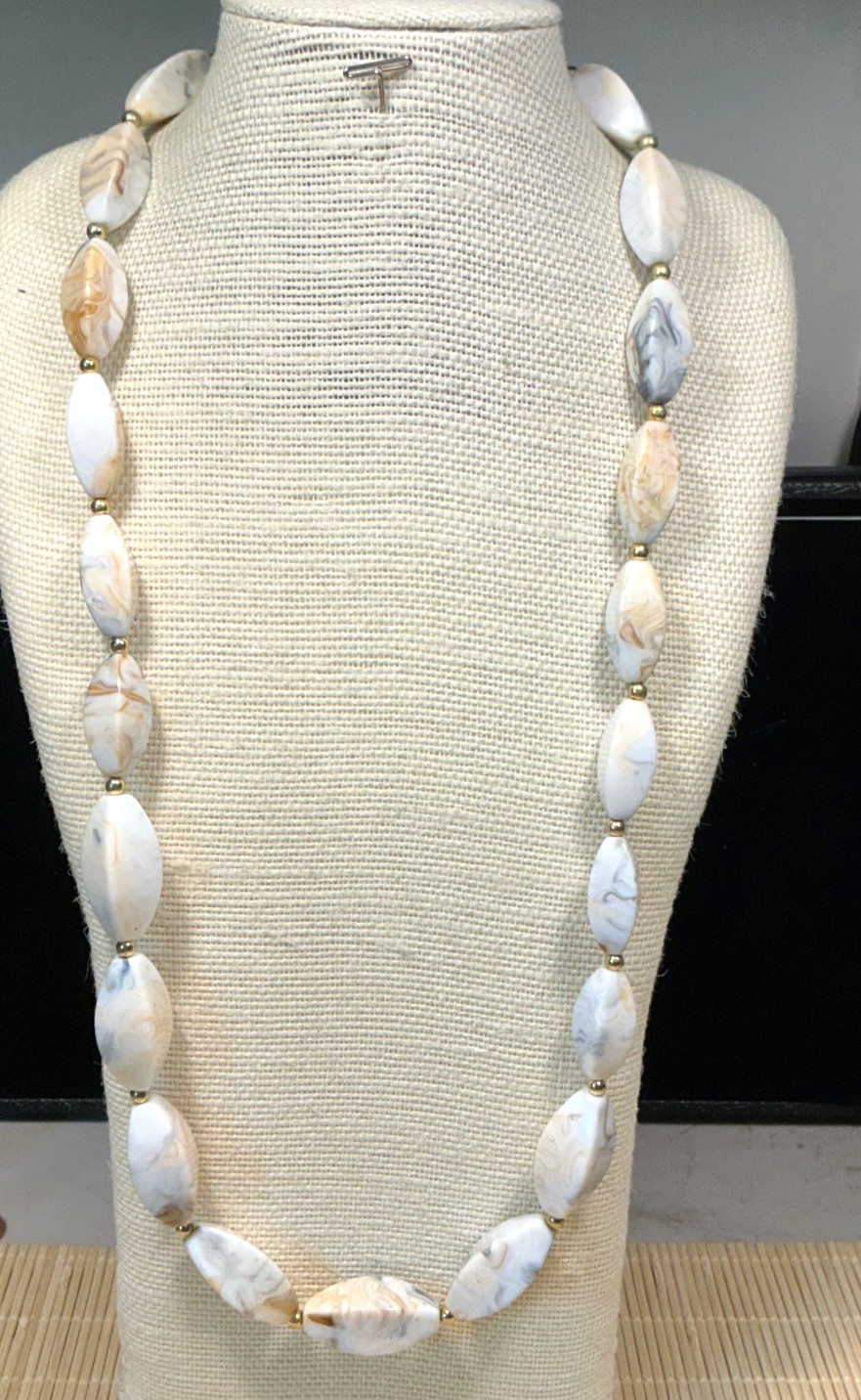 Fashion Necklace Beveled Plastic White Brown Gray Marbled Beaded Lot 100C