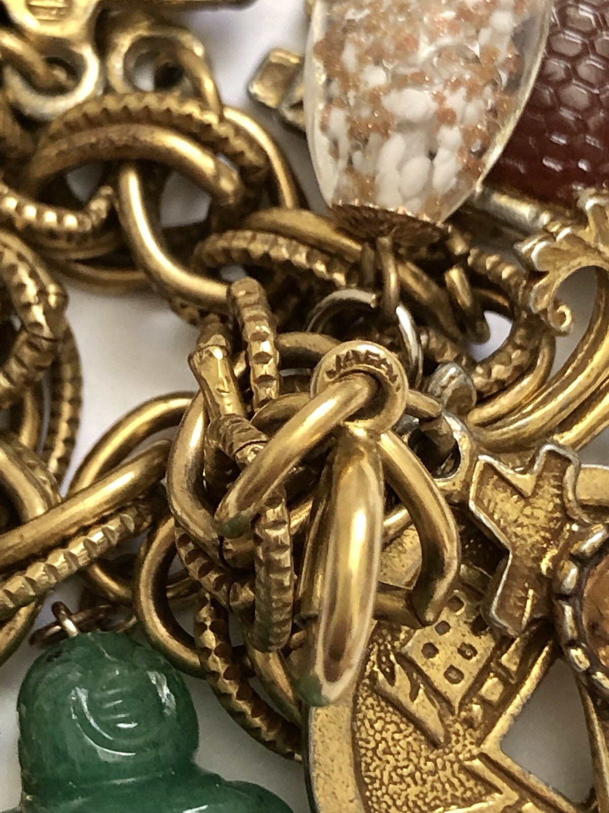 VTG Gold Tone Bracelet W/ Charms, Asian Theme To It.Beautiful And Colourful