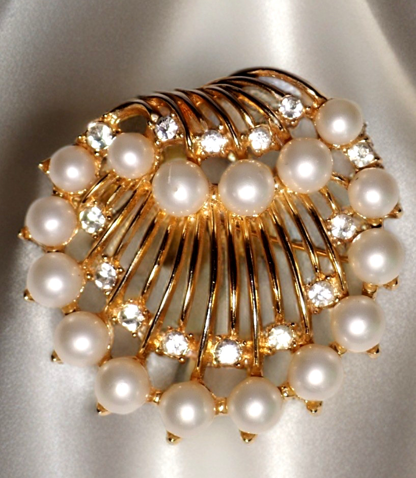 Crown Trifari Brooch with Faux Pearl & Rhinestone Accents Seahell Signed Pin