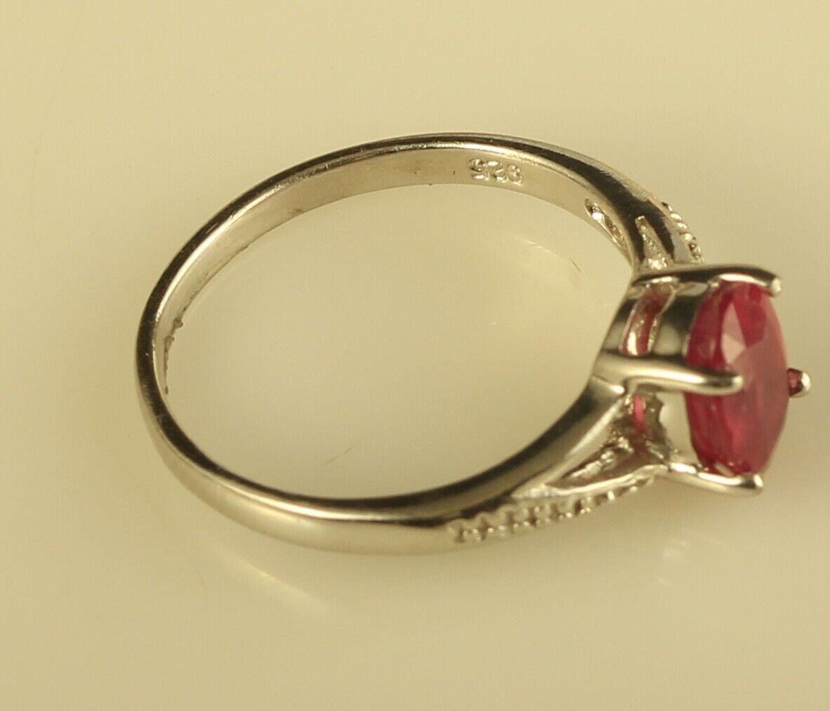 Vtg Sterling Silver Oval Red Ruby Split Shank Accent Statement Ring Sign STS 925