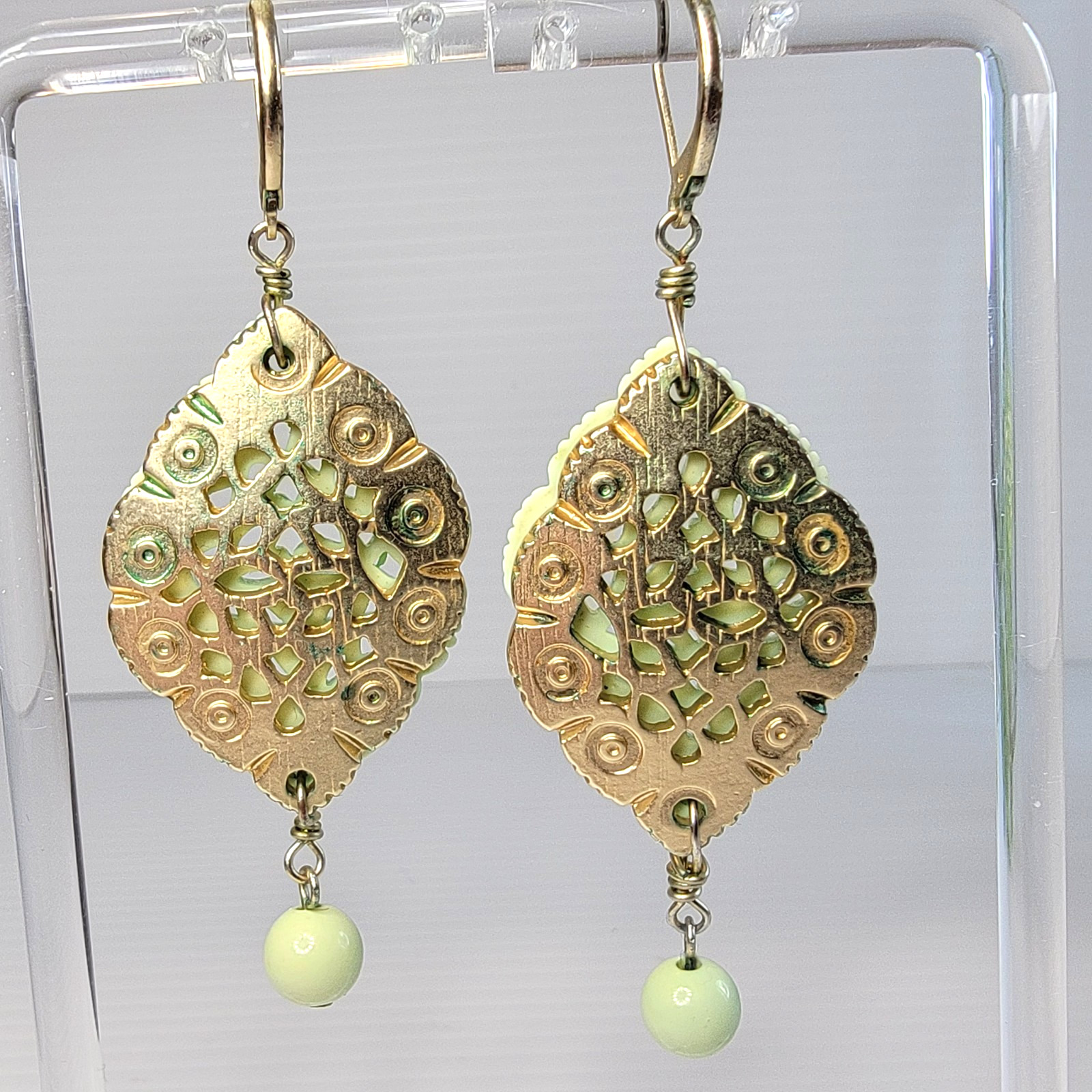 Vintage Coldwater Creek Mint Green Kashmir Necklace & Earring, 23″L Gold-Tone