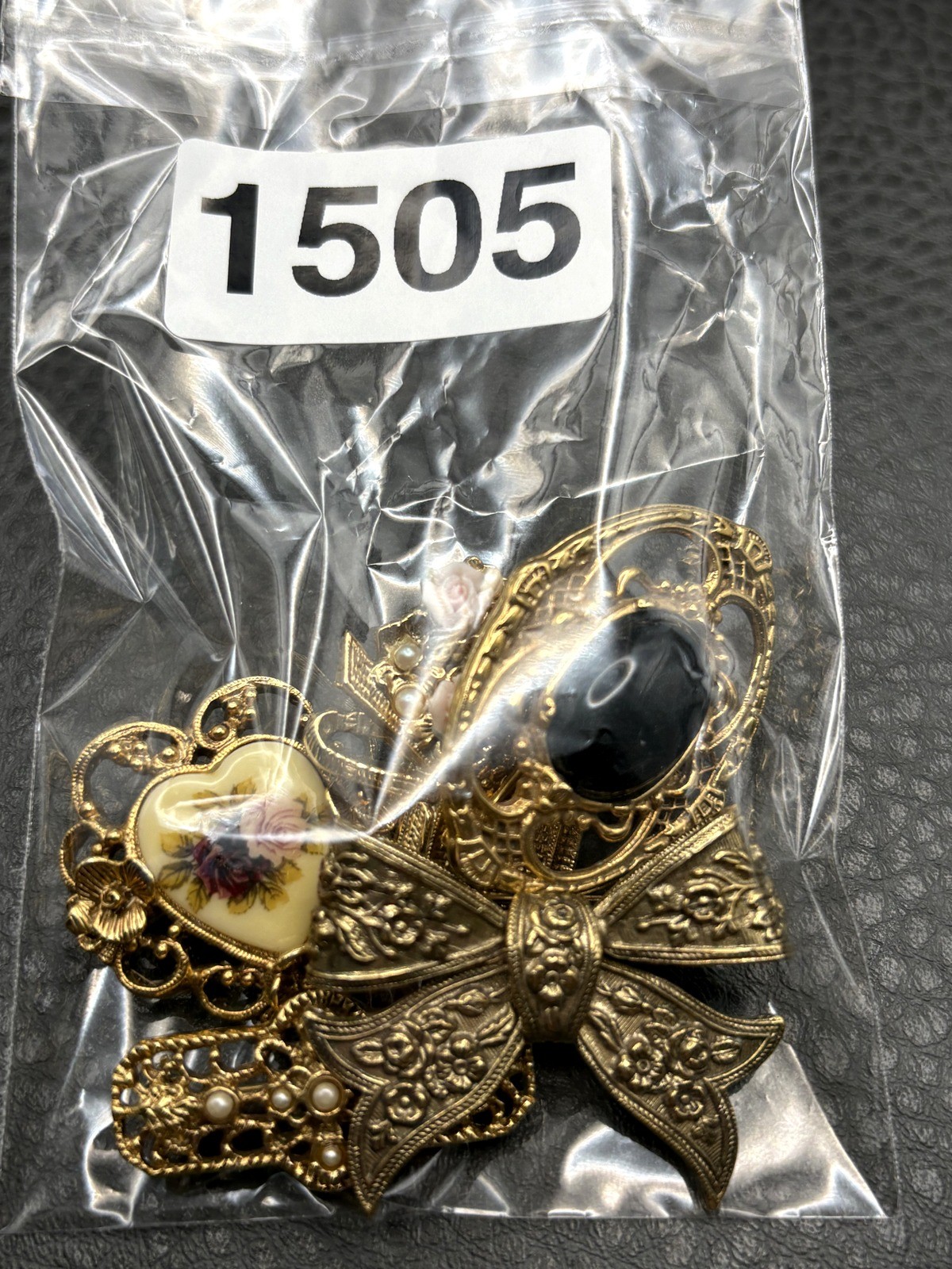 VTG Lot Of 5 Brooch Pin 3 1928 Brand Floral Heart Bow Basket Victorian Style