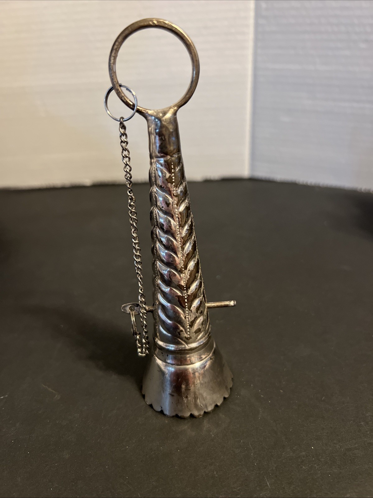 VTG Silver Tone “Tussie Mussie” Posie Flower Holder With Finger Ring