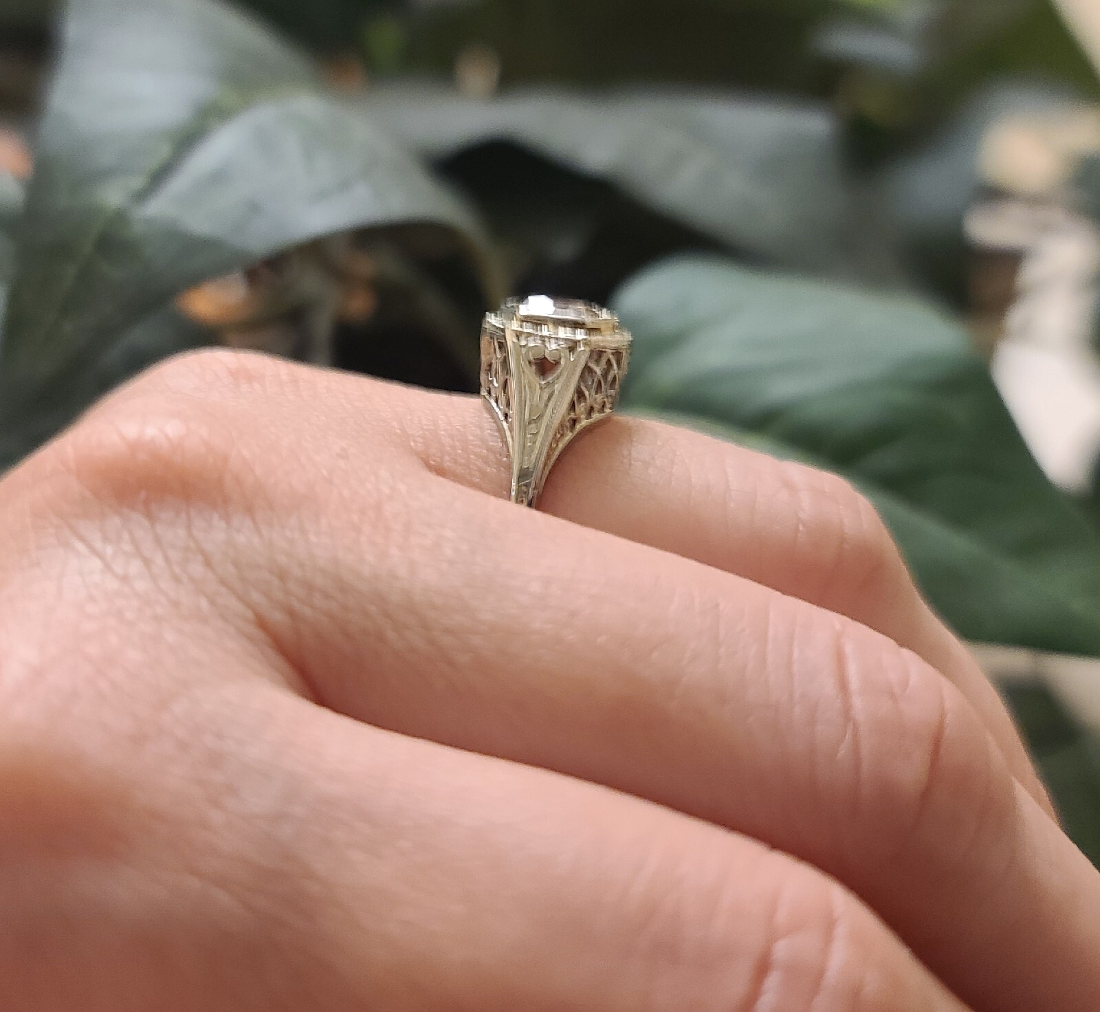 18k White Gold Vintage Engagement Ring 1.10ct.Euro Cut Round Champagne Diamond