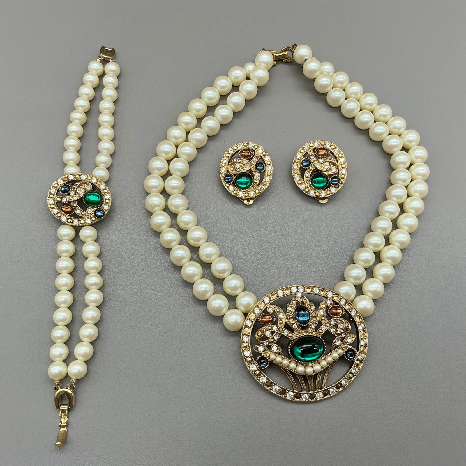 Richelieu Jewelry Set Women Cream Faux Pearl Cabochon Rhinestone Vintage 16 Inch