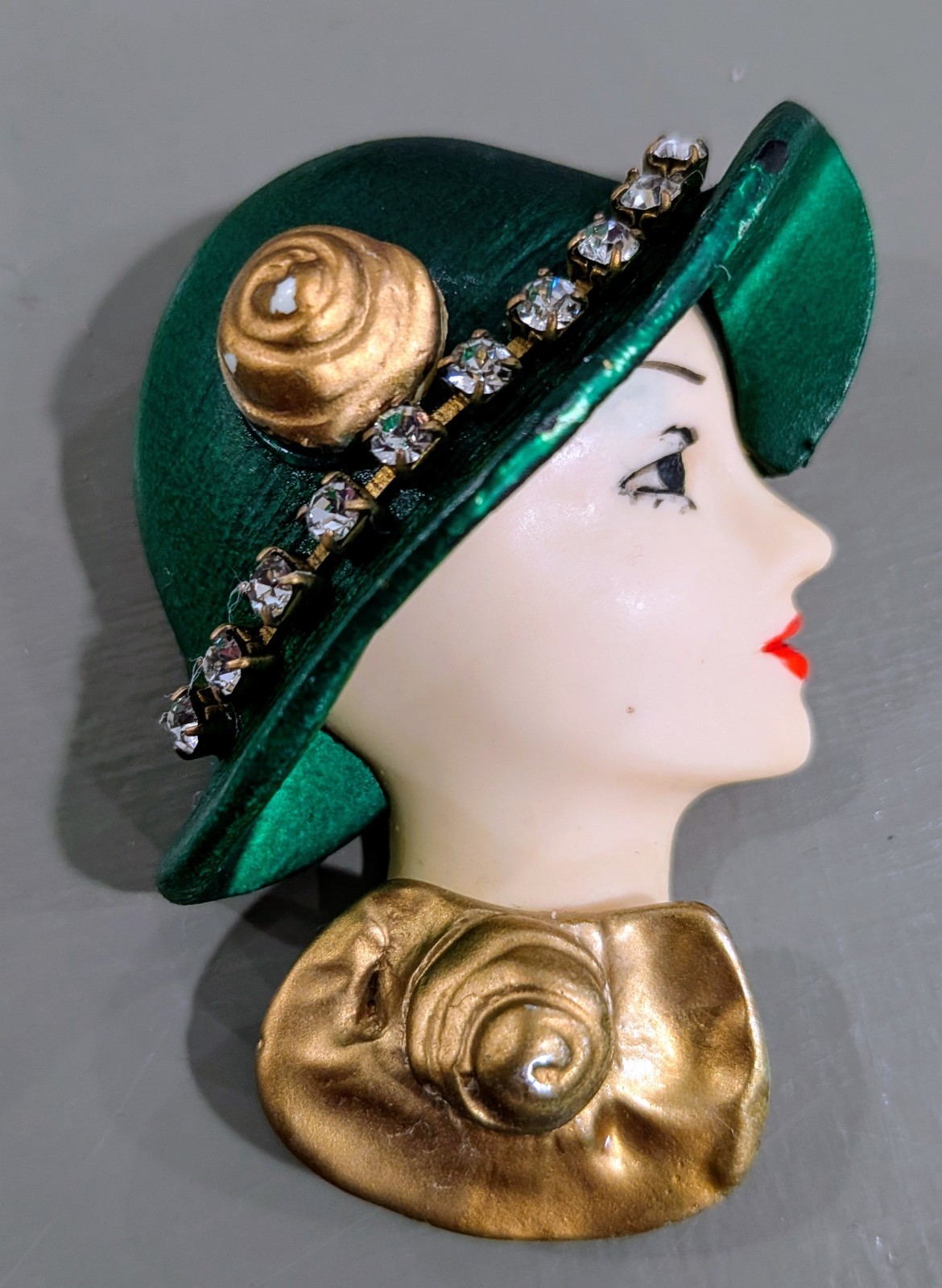Vintage Lady Face Brooch Green Hat Rhinestone Figural Portrait Pin Art Deco