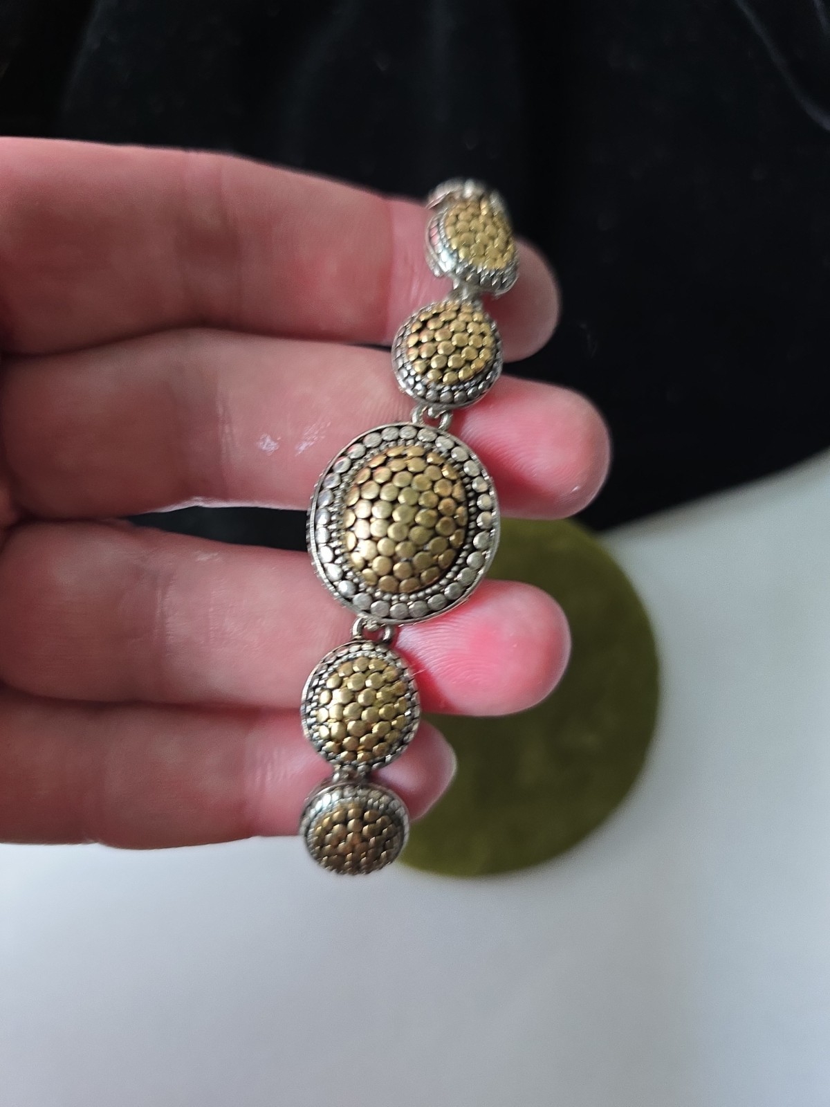 Vintage Gold Silver Textured Pebbled Metal Statements Bracelet 7″ Wrist