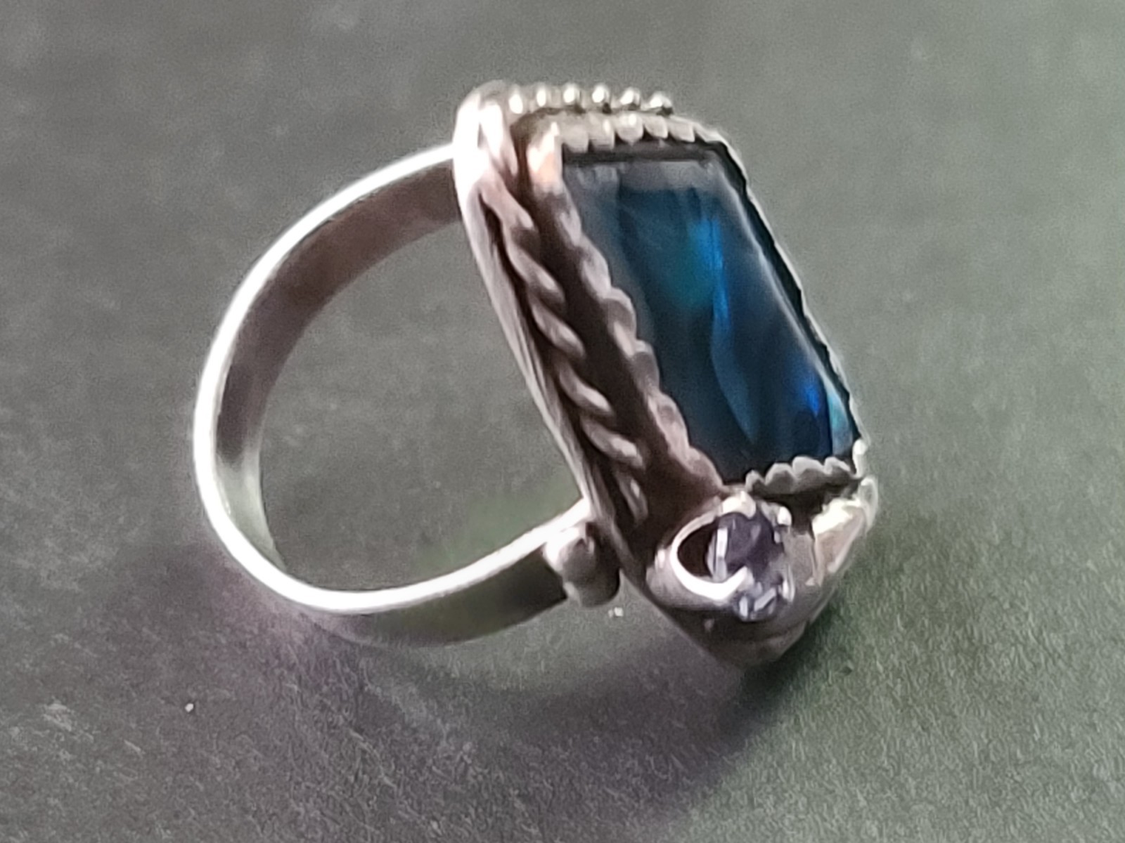 Vintage Paua Shell & Sterling Silver Ring Size 7 Leaf & Blue Rhinestone Accents