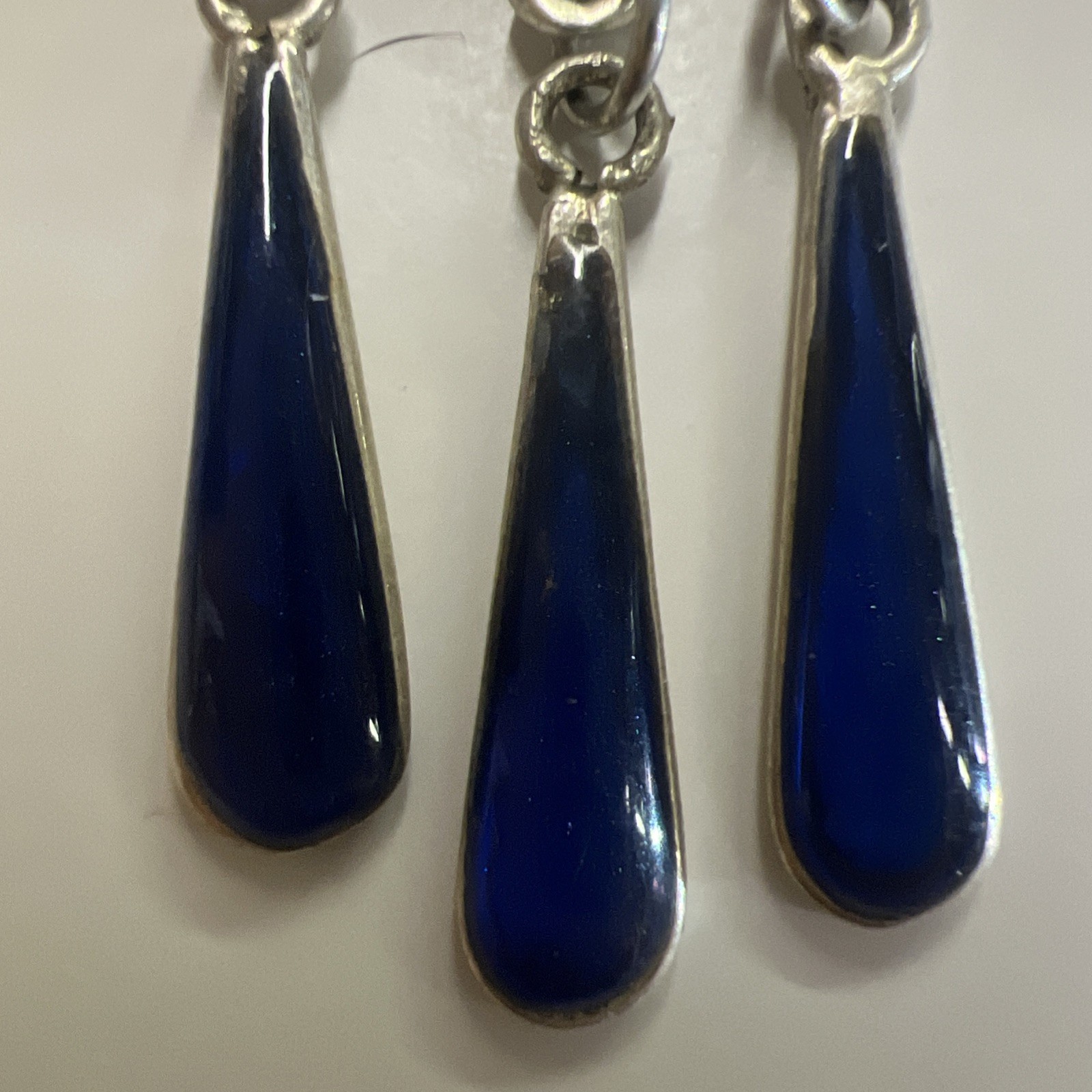 Vintage Chip Inlay Pierced Earrings Mexico 3″ Drop
