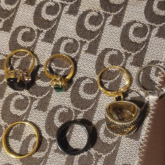 7pc Mixed Lot Rings Metal w/ Opal Stone – Gold, Silver & Black Colors Costume