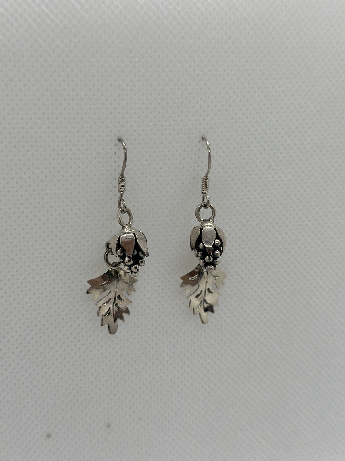 VINTAGE STERLING SILVER EARRINGS BUNCH OF GRAPES DANGLES Made In Mexico 925