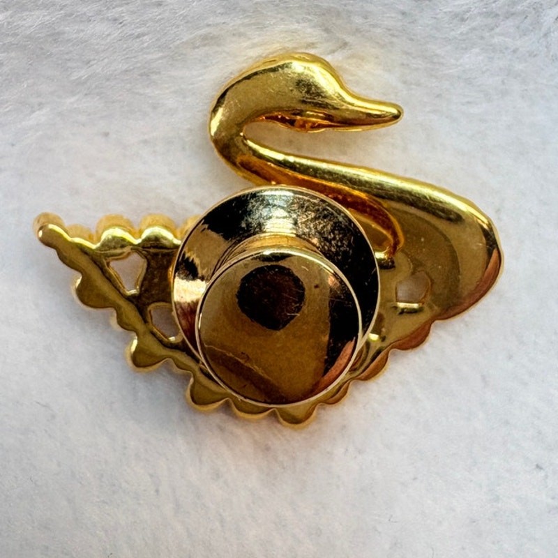 Swarovski Swan Brooch – Multicolor Crystal Gold‑Tone Pin