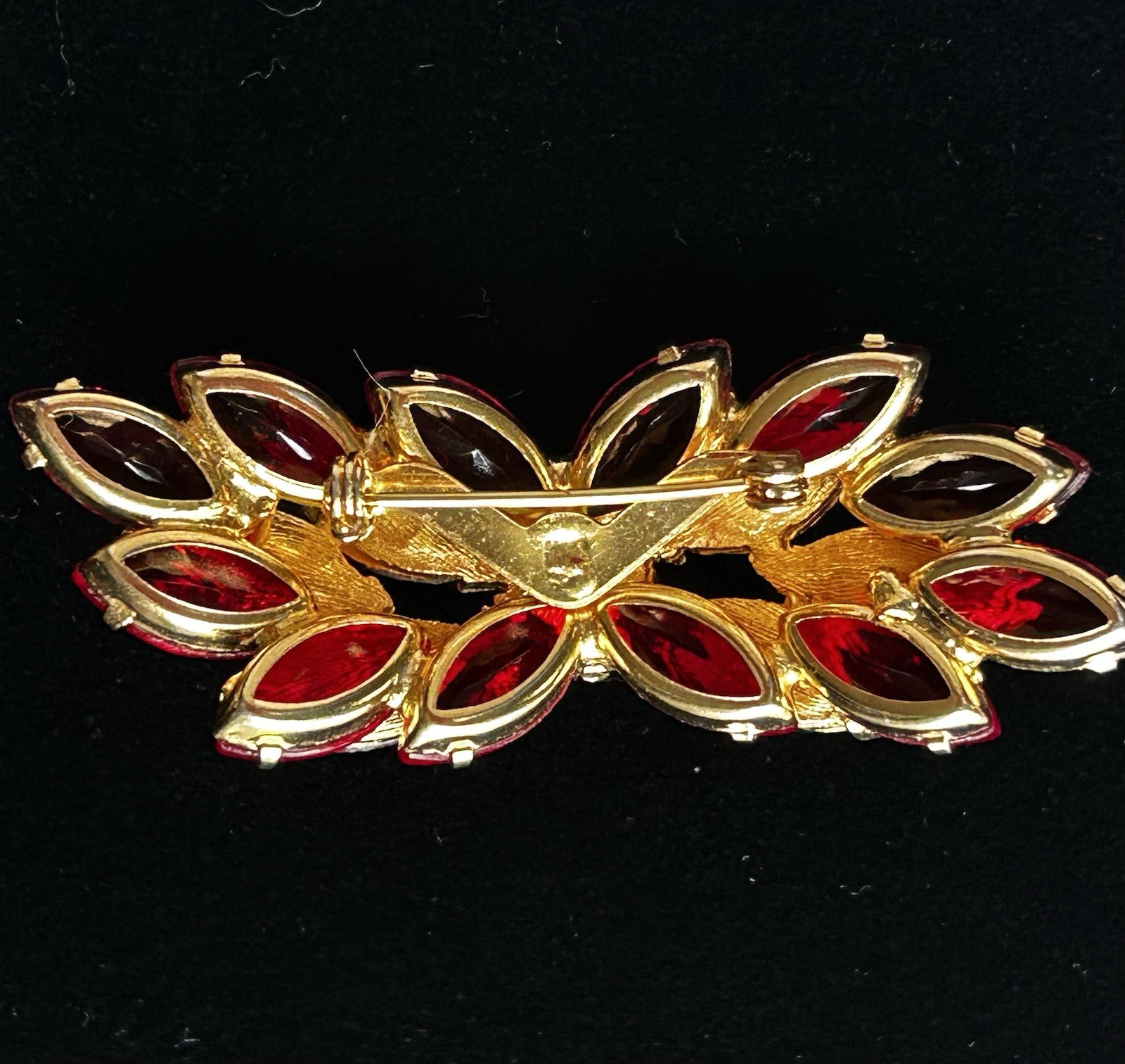 Vintage Red AB Marquise Rhinestone Gold Tone Cluster Brooch Pin 21g