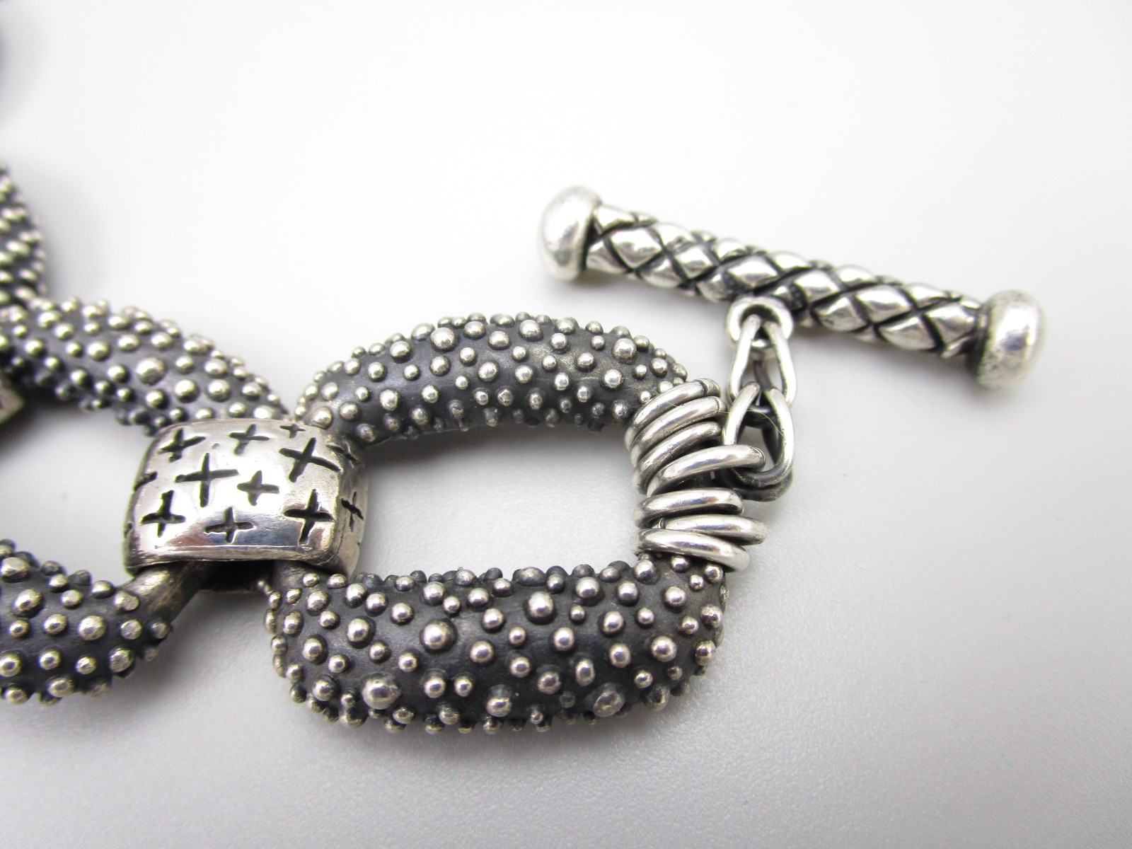 BEAUTIFUL HEAVY DIAN MALOUF TEXTURED LINK STATEMENT BRACELET 81 GRAMS