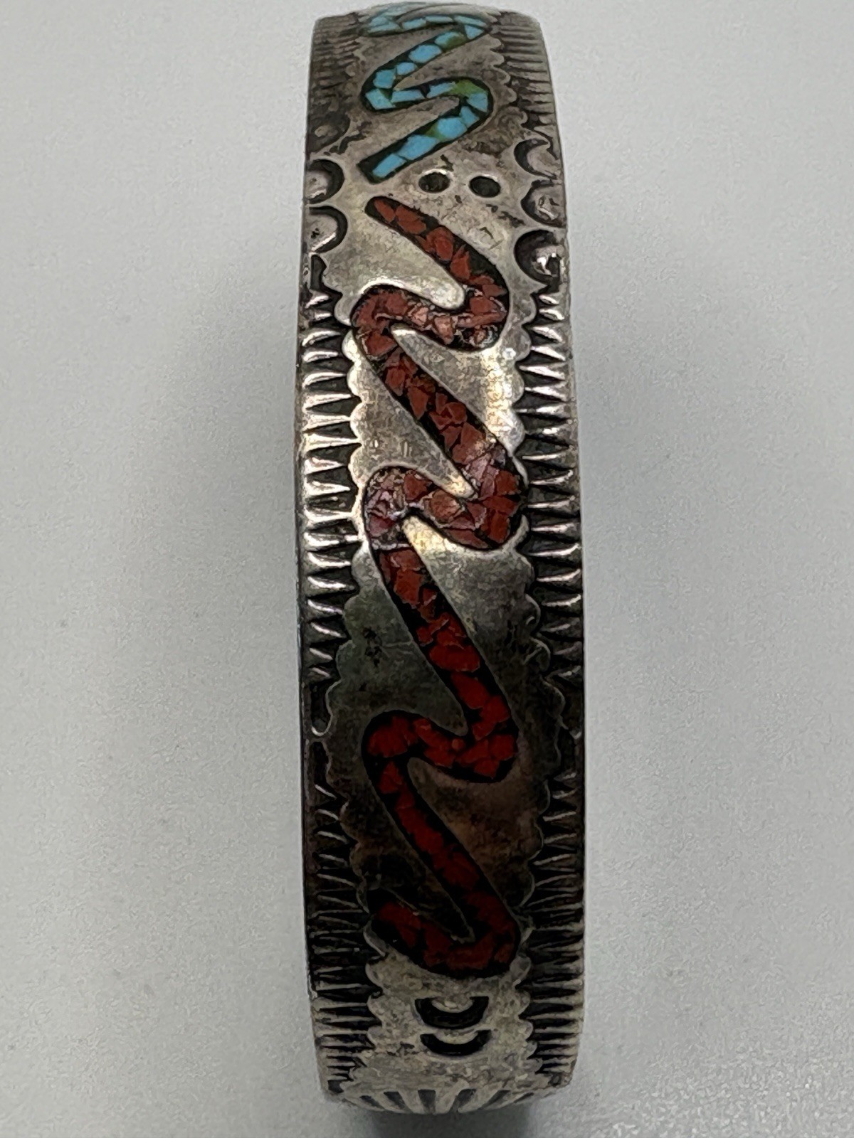 Vtg Sterling Thomas Navajo Native Turquoise Coral Chip Inlay Wave Cuff Bracelet
