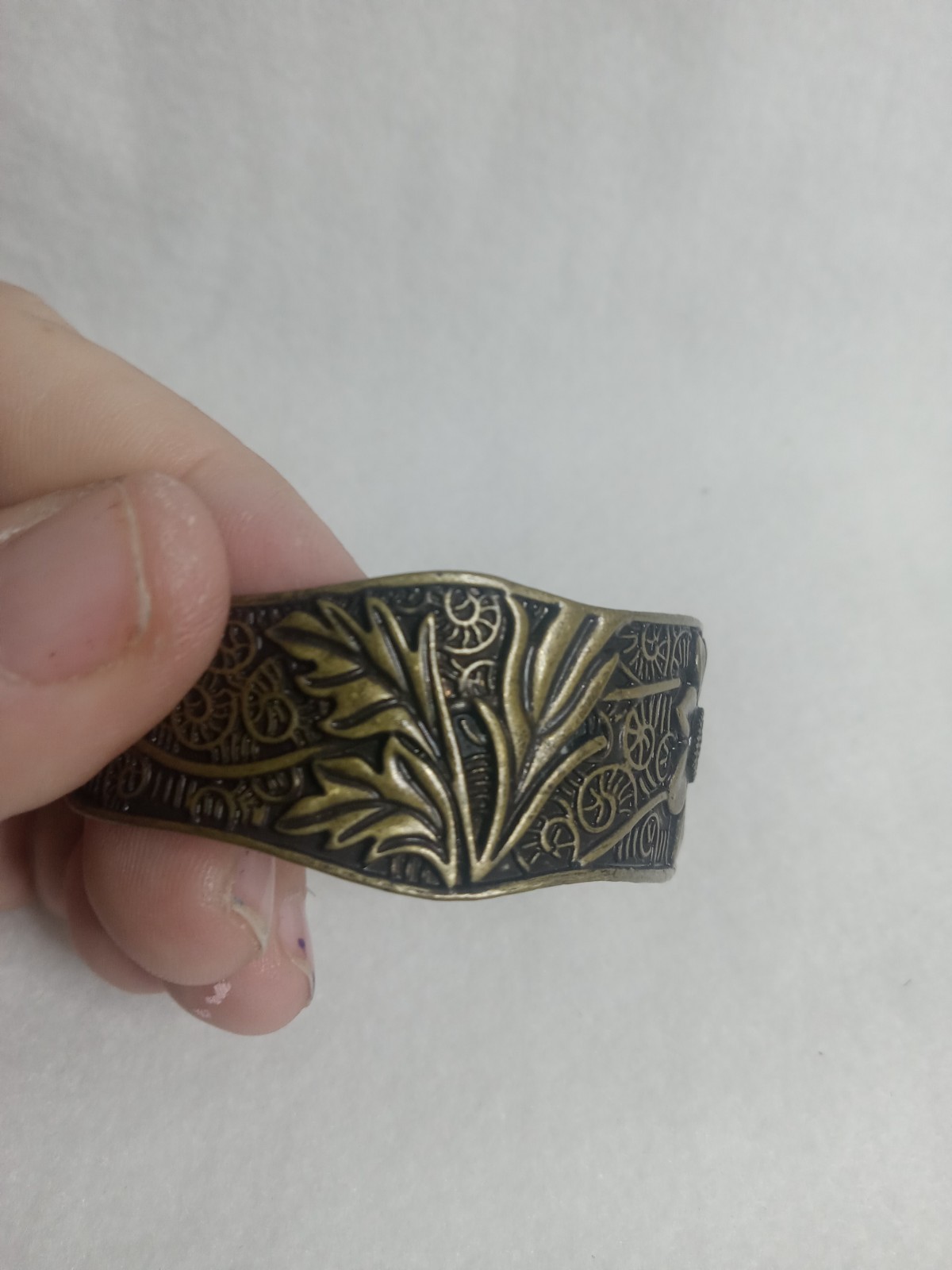 Vintage Brass Cuff Bracelet Embossed Daisy Floral Stamped Statement Bangle Gift