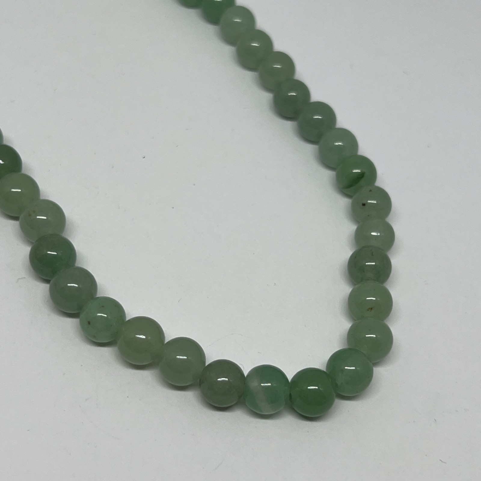 Vintage Natural Green Jade Jadeite Round Bead 20”-22” Necklace Silver Tone