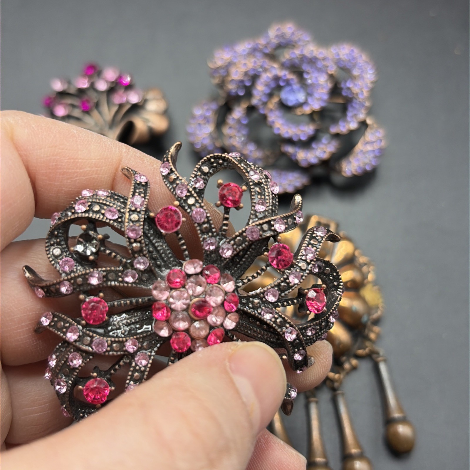 Lot Of 4 Vintage Bronze Finish Brass Brooch Pin Purple Pink Red Kaywin Nov *READ